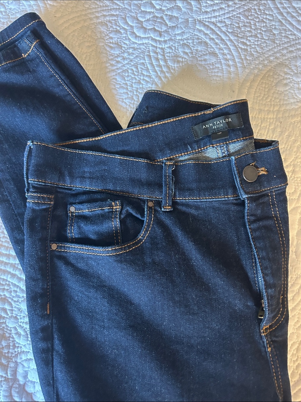 Ann Taylor Dark Blue Skinny Jeans - Petite Size 12 petite